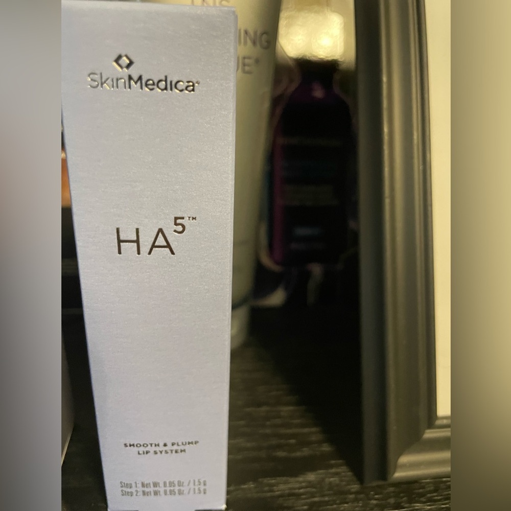 SkinMedica HA5 Smooth & Plump Lip System in Soft Blue